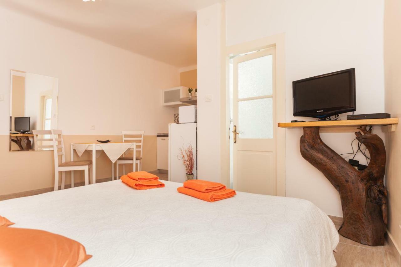 Nice Apartment In The City Center Rovinj Exterior foto